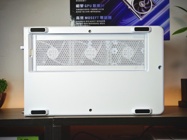 【心得】開箱文｜Cooler Master Elite 600｜全景曲面海景房，極致純淨的視覺饗宴