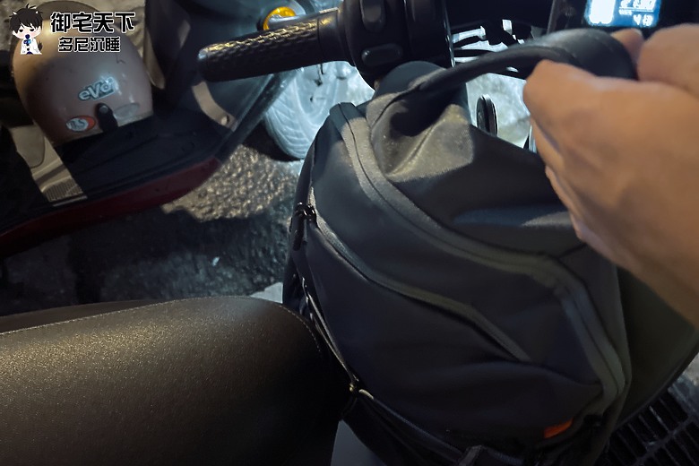 開箱｜Targus&reg; EcoSmart Work+ Play&trade; Trio 後背包（TBB65802GL） - 具備 20L 大容量之作，滿足工作與休閒設計！