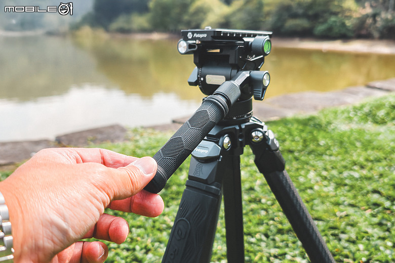 Fotopro 起源 Origin plus「20週年」扳扣式碳纖維腳架｜限量黑金版 / 影視版 ‧ 雙開箱！
