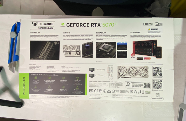 美亞啟動!最後一張3萬的ASUS 5070 Ti 白色卡開箱實測，4K跑分7,865與131FPS，噪音40.9分貝。