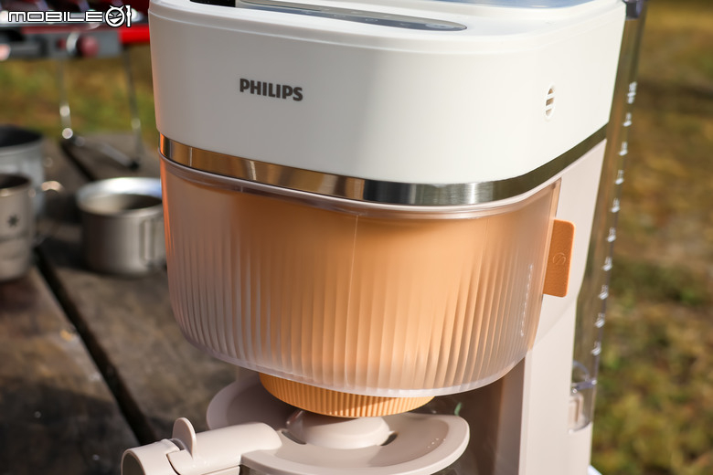 飛利浦 Philips HD7997手沖冷萃美式咖啡機試用體驗｜手沖咖啡技術加持、隨時來杯黃金比例香濃咖啡！