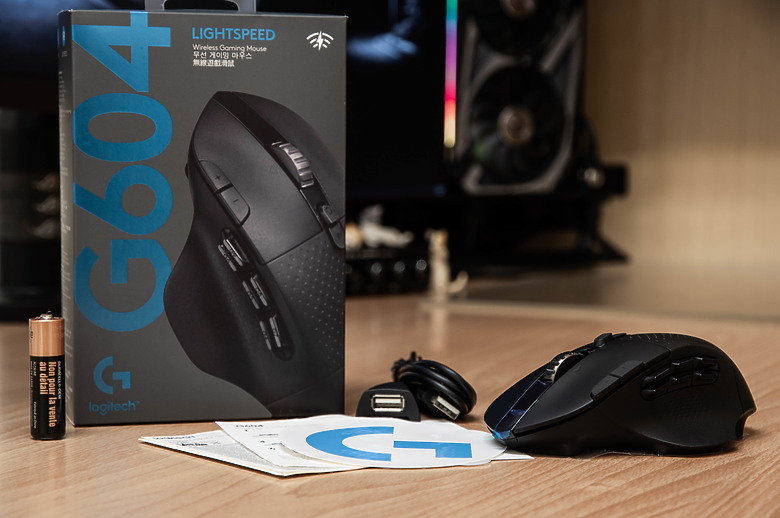 「Logitech G604 Lightspeed 小眾多工鼠」 - 再戰十年取暖文。