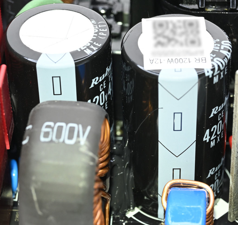 ENERMAX PLATIMAX II 1200DF白金全模組電源開箱