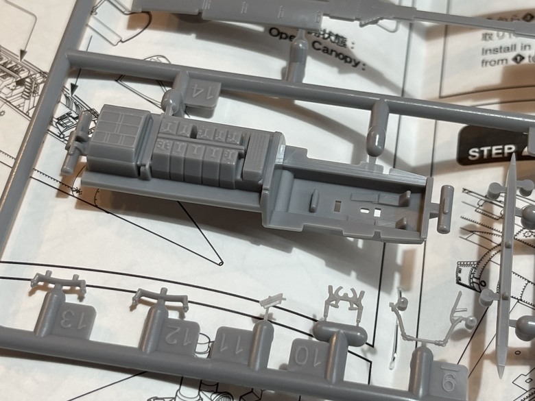 開箱全新模1/72 F-104J 戰機模型