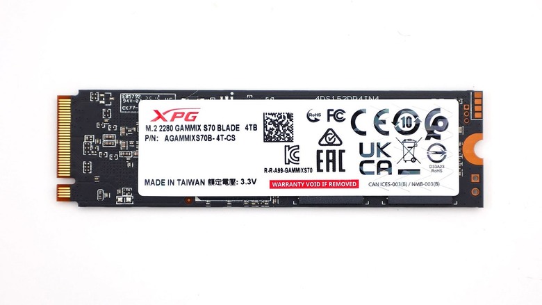 點我看大圖 4TB 大容量 TLC SSD 好選擇 ADATA XPG S70 Blade