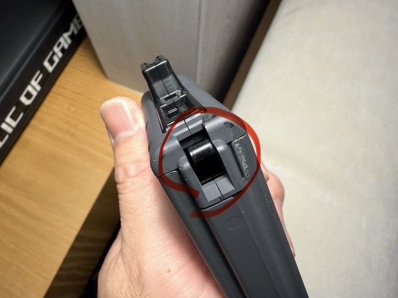 Tokyo Marui EVOLT M4A1 入手開箱! 挑戰 GBBR 的仿真尺寸,電槍科技的全新篇章