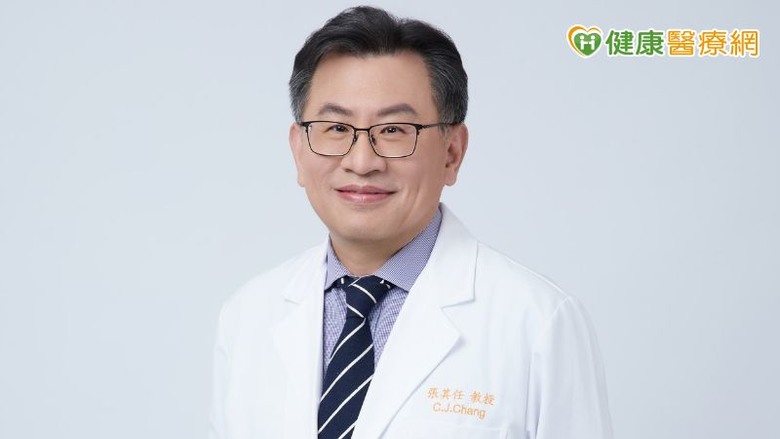 點我看大圖 別再說「醫師判斷就好」!醫:主動詢問健保醫材也有選擇權