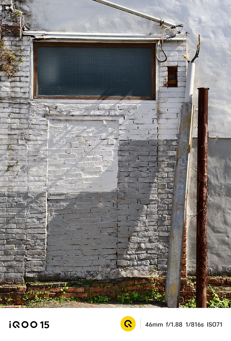 點我看大圖 iQOO 15 評測報告|全能電競旗艦、拍照出色更擁大電量!