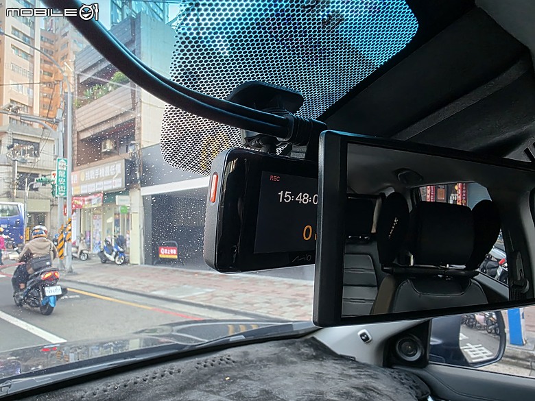 Mio MiVue R888W3 深度開箱與實測心得：一台後視鏡行車記錄器該有的完成度