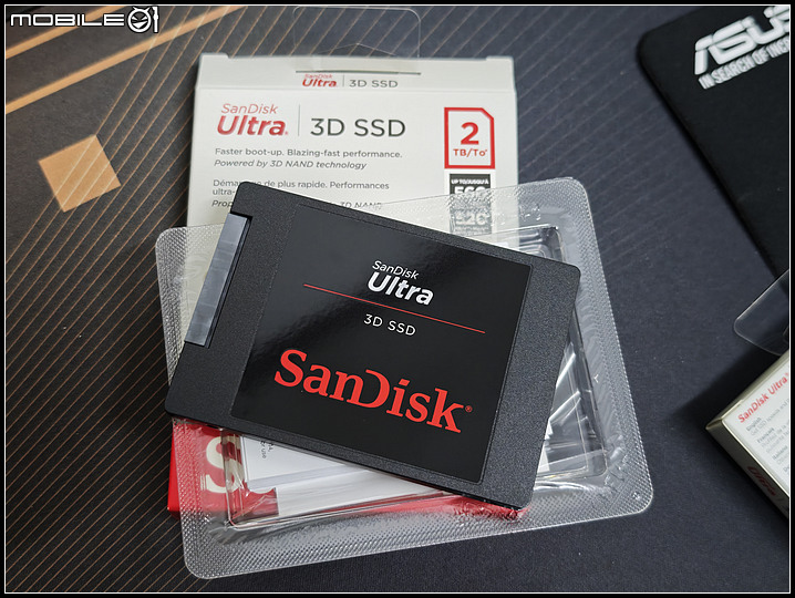 SanDisk Ultra 3D 2TB 型號 SDSSDH3-2T00-G26 的2.5吋 SATA SSD