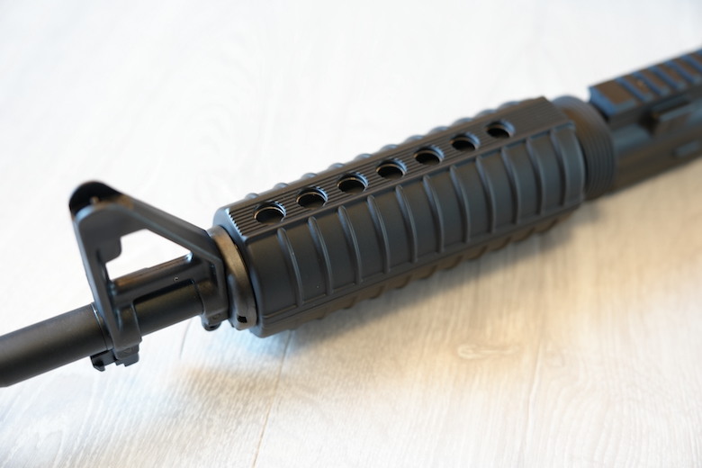 Tokyo Marui EVOLT M4A1 入手開箱! 挑戰 GBBR 的仿真尺寸,電槍科技的全新篇章