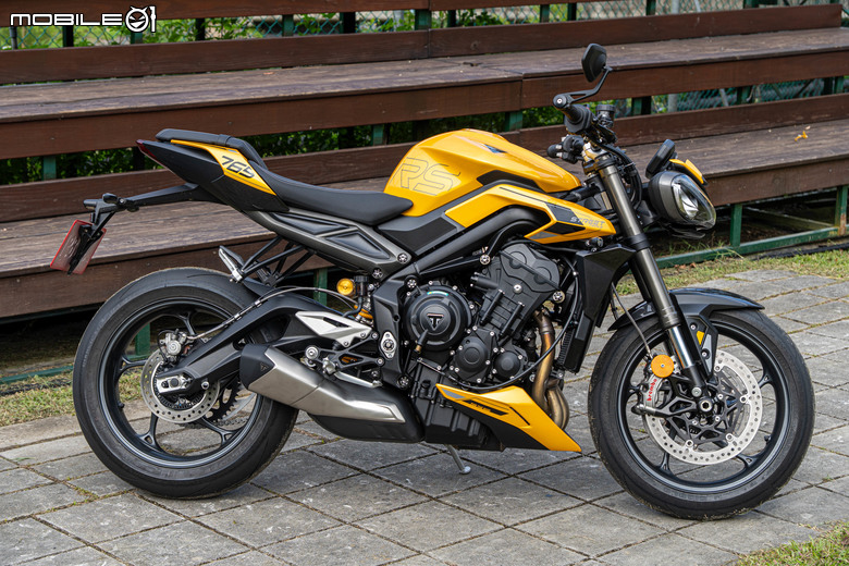 Triumph Street Triple 765 RS試駕｜西裝暴徒的英倫美學。