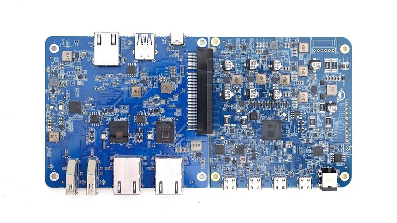 點我看大圖 OWC 經典設計下,從需求出發,內建三個網路的 Thunderbolt 5 Dual 10GbE Network Dock