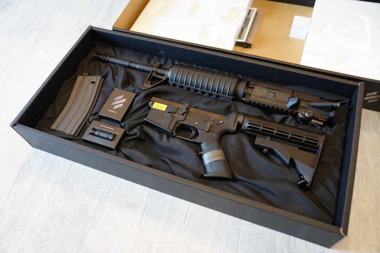 Tokyo Marui EVOLT M4A1 入手開箱! 挑戰 GBBR 的仿真尺寸,電槍科技的全新篇章