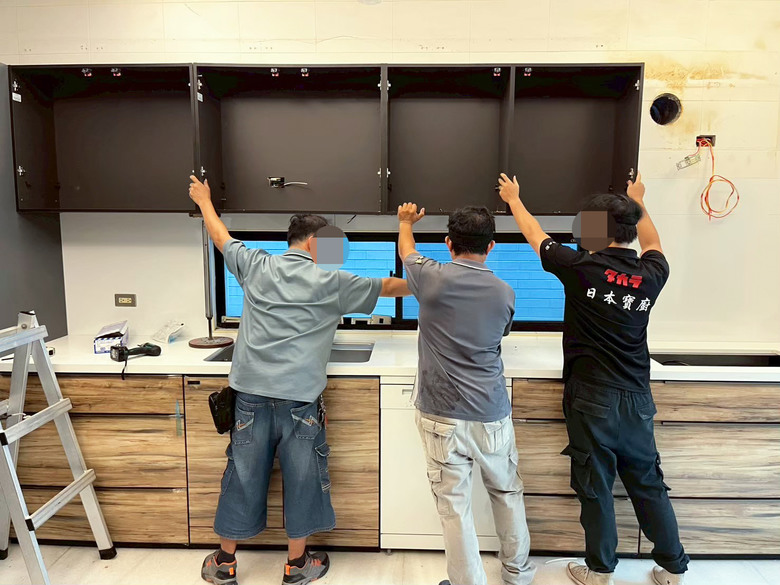 【開箱】台南廚具｜日本琺瑯廚具真的能防蟑螂？Takara LEMURE 旗艦系列｜日本KVK水龍頭