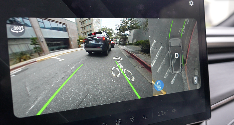 【開箱試駕】Foxtron Bria 都會電動車初體驗：比 n7 更進化？安全、質感、智慧一次看！