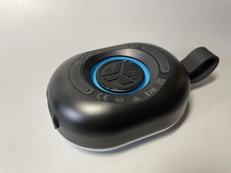 JLab Pop Party 藍牙喇叭評測：台幣 799 元左右到底能買到什麼？