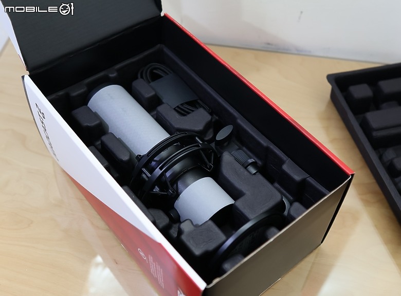 點我看大圖 接班 QuadCast S 新世代 USB 玩家麥克風 HyperX QuadCast 2