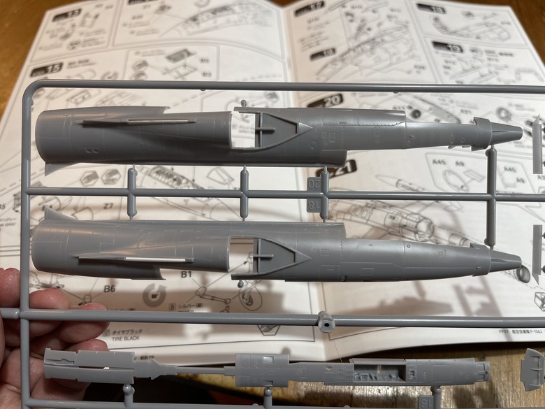 開箱全新模1/72 F-104J 戰機模型