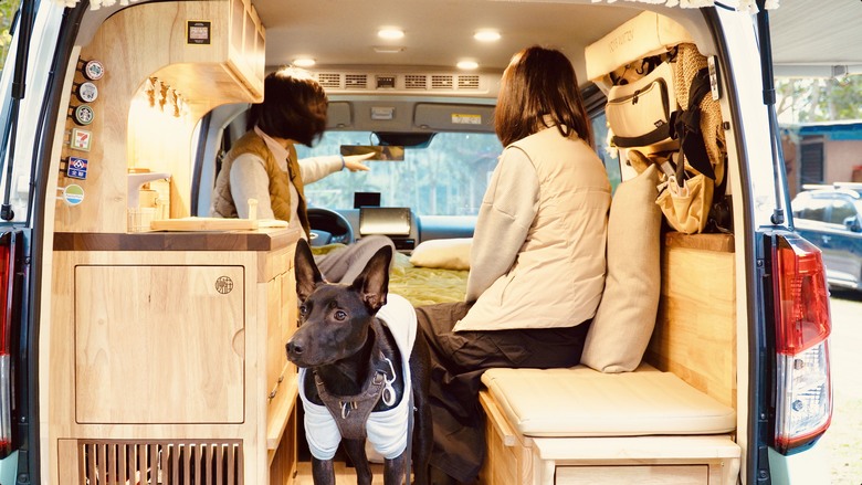 A180 vs J Space改裝露營車怎麼選