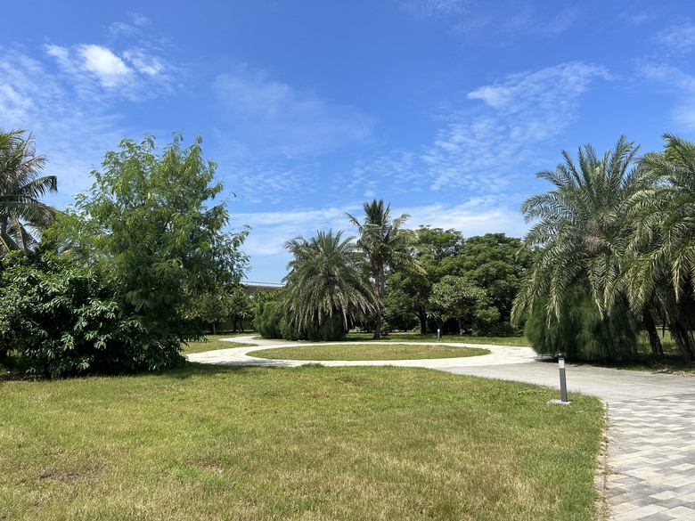騎 遊 東 港 ( 大 鵬 灣 濕 地 公 園 )
