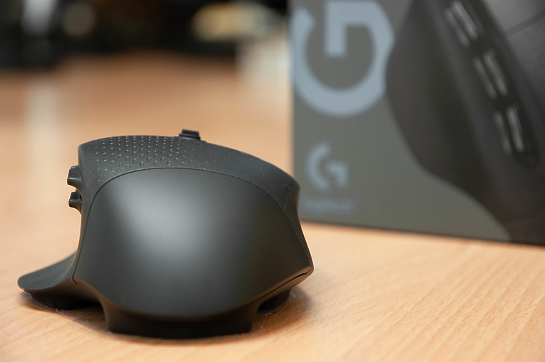 「Logitech G604 Lightspeed 小眾多工鼠」 - 再戰十年取暖文。