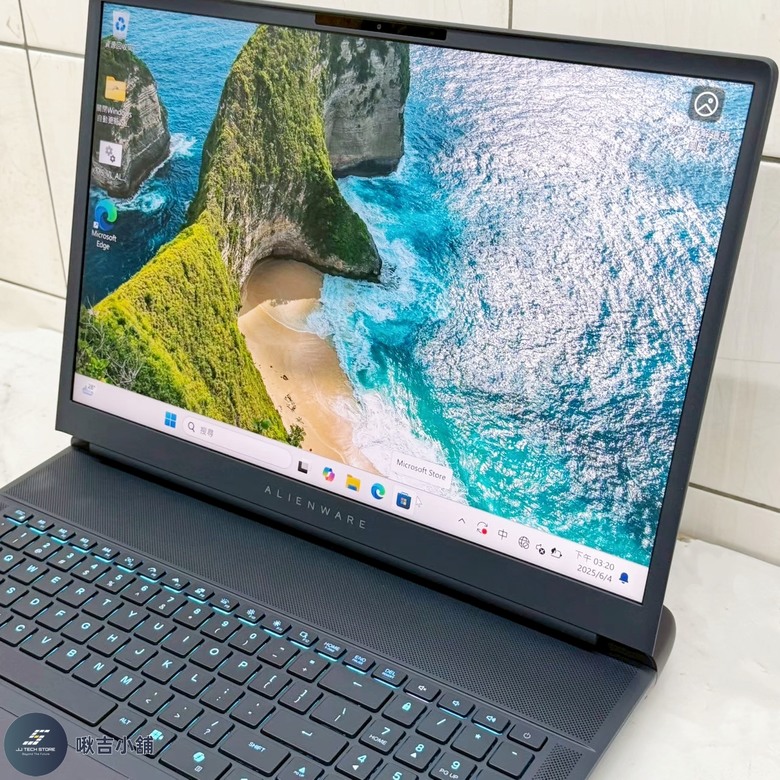 開箱&分享 Dell 戴爾 2025「Alienware Area 51」電競筆電 🖥️(全實拍及開箱影片)