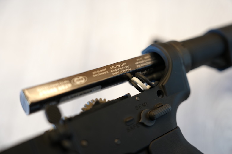 Tokyo Marui EVOLT M4A1 入手開箱! 挑戰 GBBR 的仿真尺寸,電槍科技的全新篇章