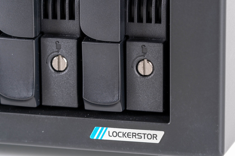 ASUSTOR LOCKERSTOR AS6706T v2 NAS 開箱體驗 以雙 5 GbE 網路配置提供實用儲存效能