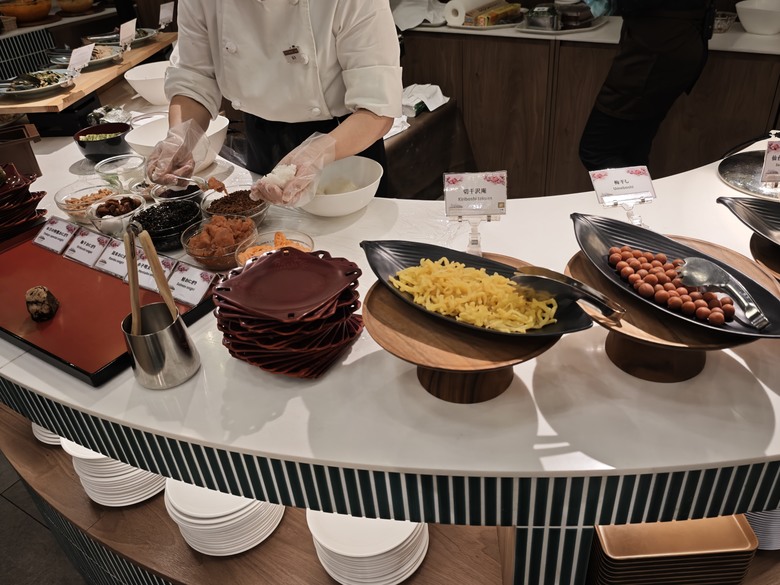 【小惡魔驫到成功】我們家的五天四夜年前日本行 Day3 輕井澤1130飯店 / 白絲瀑布 / 萌木之村 / 清里高原 / 西湖里根場合掌村