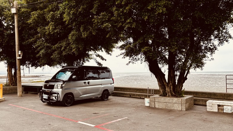 意外發現能賞美景的免費車泊點
