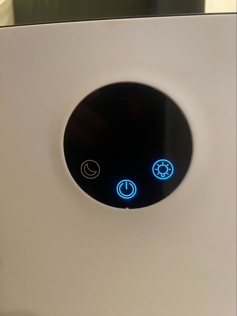 [開箱] 智慧型靜音除濕機（DIKE-HLE830WT）安眠效果不錯