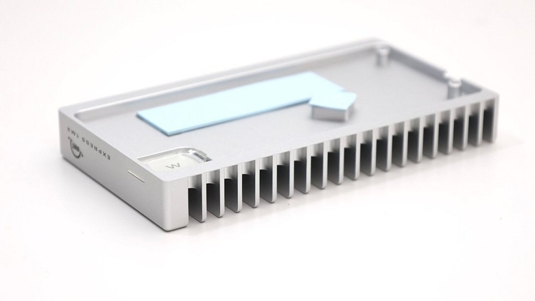 DIY Thunderbolt 5 Portable SSD: OWC Express 1M2 80G & XPG S70 Blade 4TB