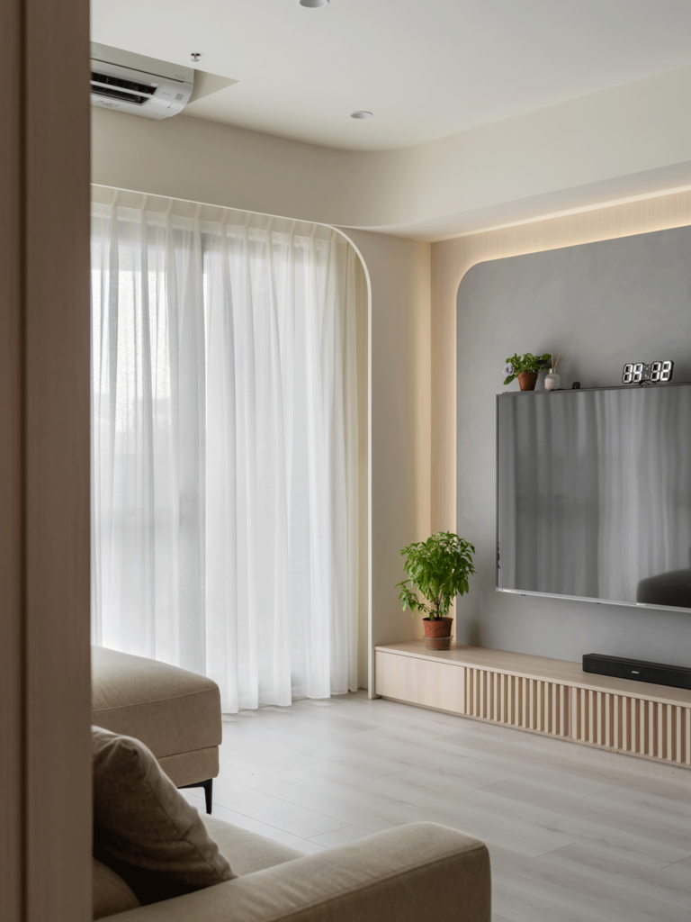 【開箱】高雄室內設計25坪4房2廳｜奶茶木質退休宅｜自然採光溫柔感｜長虹玻璃＋六角磚