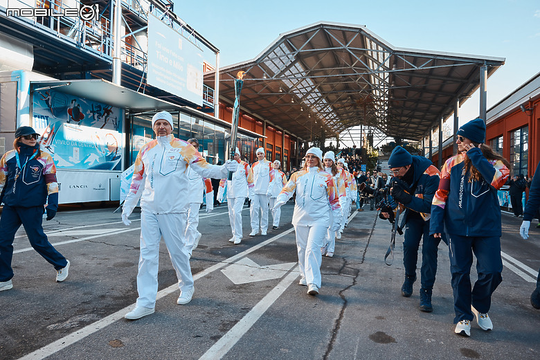 【海外新訊】Maserati 推出「Grecale Cristallo」特別版車型，充分詮釋冷冽山峰之美！