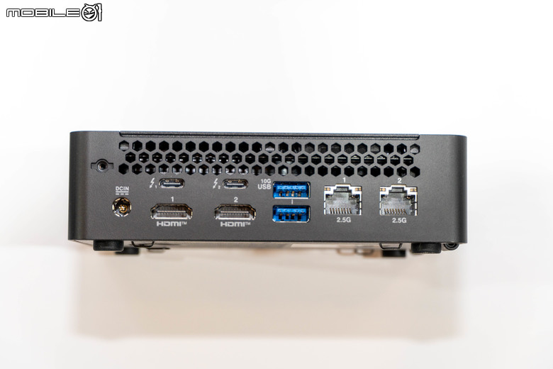 【CES2026】不只筆電！Intel Core Ultra Series 3 處理器 NUC 小主機動眼看 以更多效能／連接埠配置提供更多使用可能