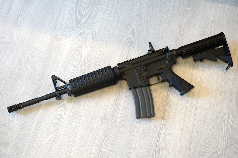 Tokyo Marui EVOLT M4A1 入手開箱! 挑戰 GBBR 的仿真尺寸,電槍科技的全新篇章