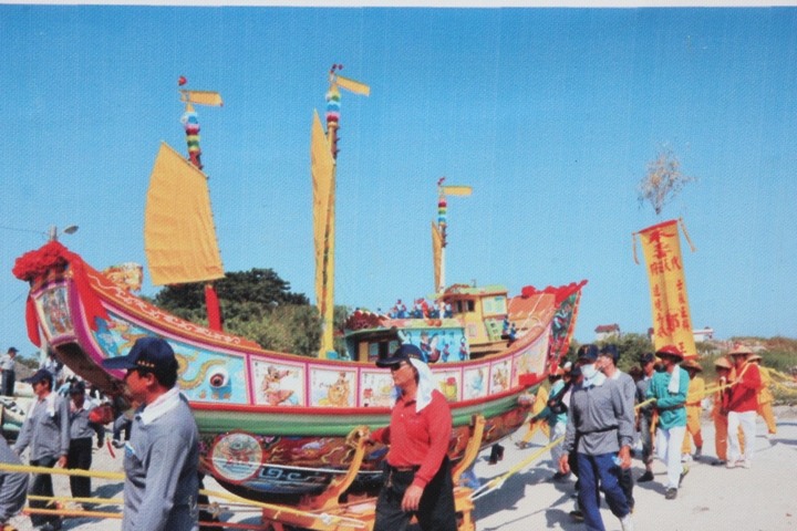 騎 遊 東 港 ( 全 台 首 座 王 船 文 化 館 )