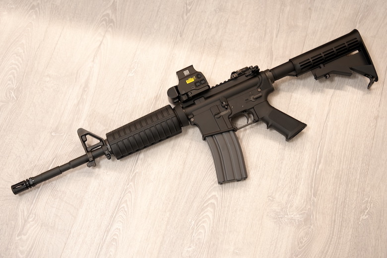 Tokyo Marui EVOLT M4A1 入手開箱! 挑戰 GBBR 的仿真尺寸,電槍科技的全新篇章
