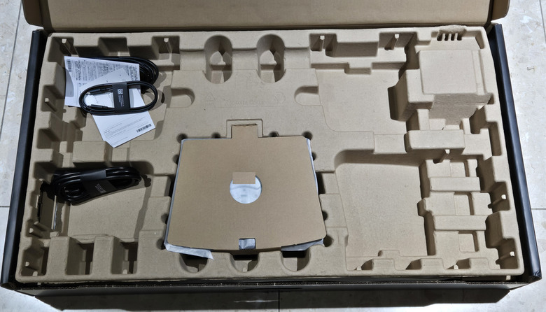 【開箱簡測】Dell UltraSharp 32 4K Thunderbolt Hub U3225QE 護眼體感簡測 (圖多)