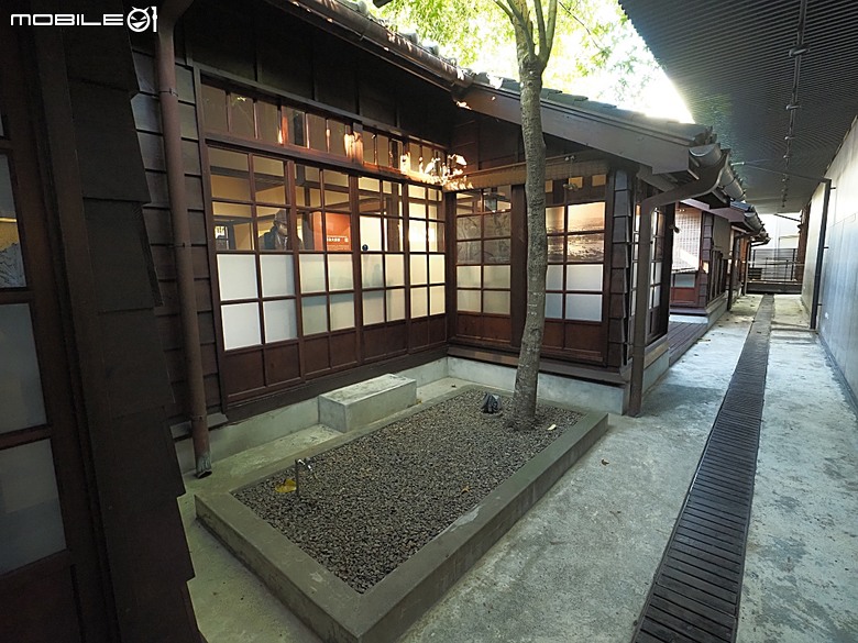 桃園市立大溪木藝生態博物館【壹號館、溪小宿舍、公會堂、木生活館、武德殿、藝師館、大溪歷史館、鳳飛飛故事館、六廿四故事館、工藝交流館與工藝基地、大溪創生館】 — 2025年霜華大溪散策之二