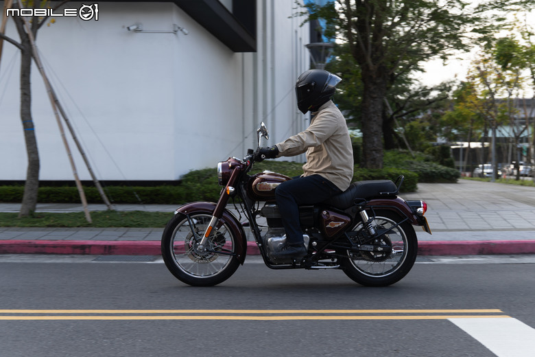 Royal Enfield Bullet 350試駕報告｜來自印度的超時空浪漫