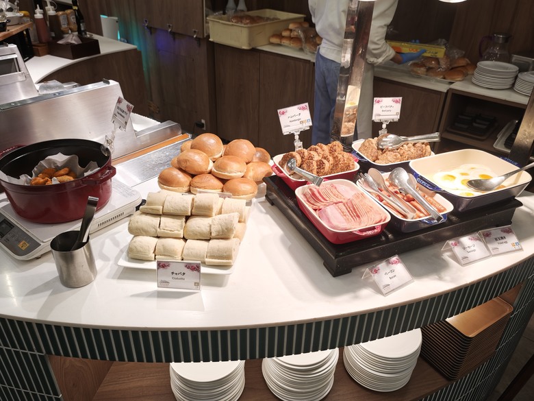 【小惡魔驫到成功】我們家的五天四夜年前日本行 Day3 輕井澤1130飯店 / 白絲瀑布 / 萌木之村 / 清里高原 / 西湖里根場合掌村