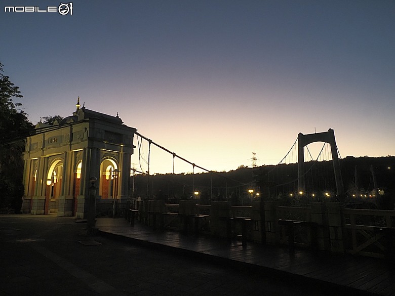 大溪老街(和平老街、中央老街、中山老街)、普濟堂、福仁宮、鎮豐宮、中正公園、大溪橋 — 2025年霜華大溪散策之一