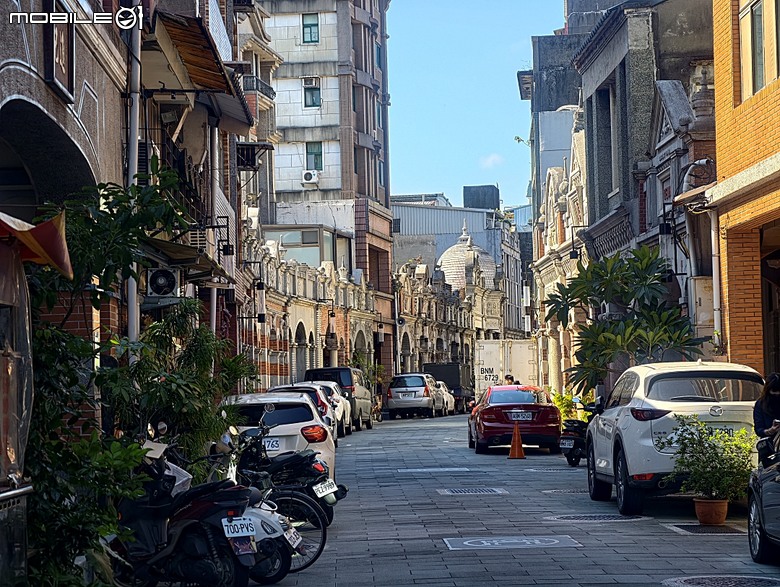 大溪老街(和平老街、中央老街、中山老街)、普濟堂、福仁宮、鎮豐宮、中正公園、大溪橋 — 2025年霜華大溪散策之一