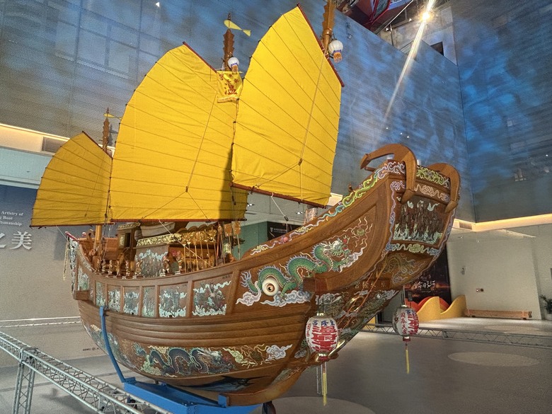 騎 遊 東 港 ( 全 台 首 座 王 船 文 化 館 )