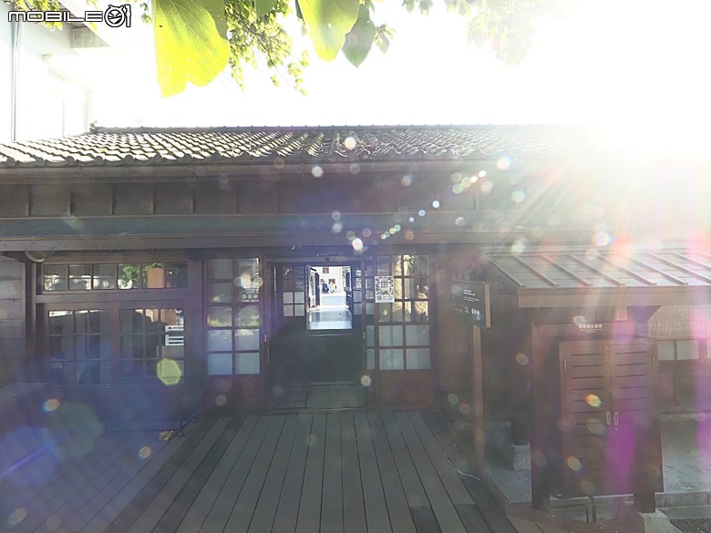 桃園市立大溪木藝生態博物館【壹號館、溪小宿舍、公會堂、木生活館、武德殿、藝師館、大溪歷史館、鳳飛飛故事館、六廿四故事館、工藝交流館與工藝基地、大溪創生館】 — 2025年霜華大溪散策之二