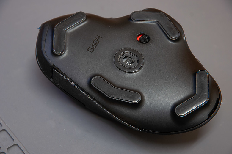 「Logitech G604 Lightspeed 小眾多工鼠」 - 再戰十年取暖文。