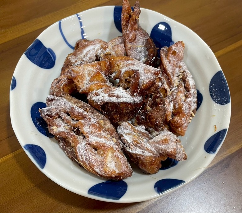 用水餃皮做甜點！水餃皮麻花捲