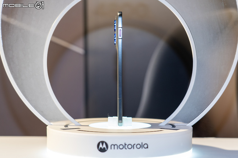 5.99mm 纖薄機身還有 PANTONE 色!motorola edge 70 新機正式登台